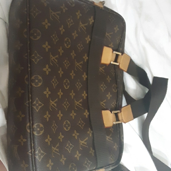 Laptop case Louis Vuitton - Picture 2 of 7